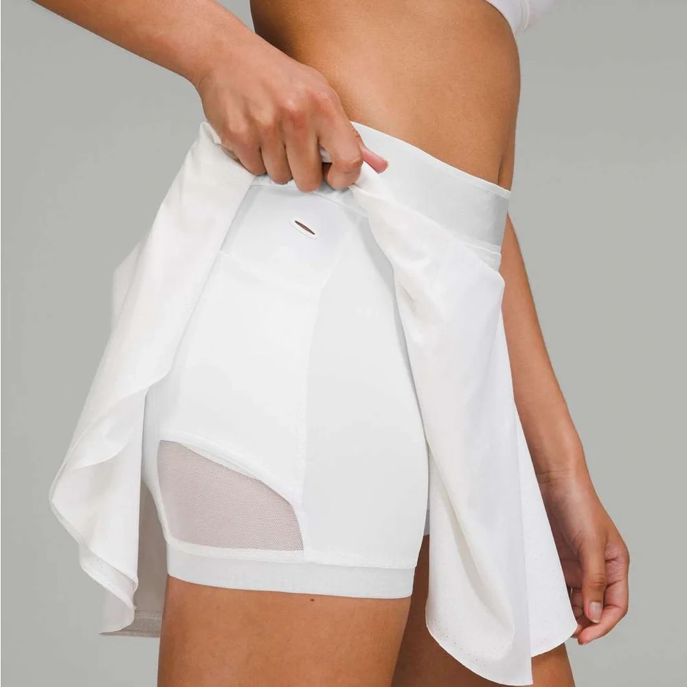 Lululemon Court Rival Skirt Size 6 Long in White - Picture 2 of 3
